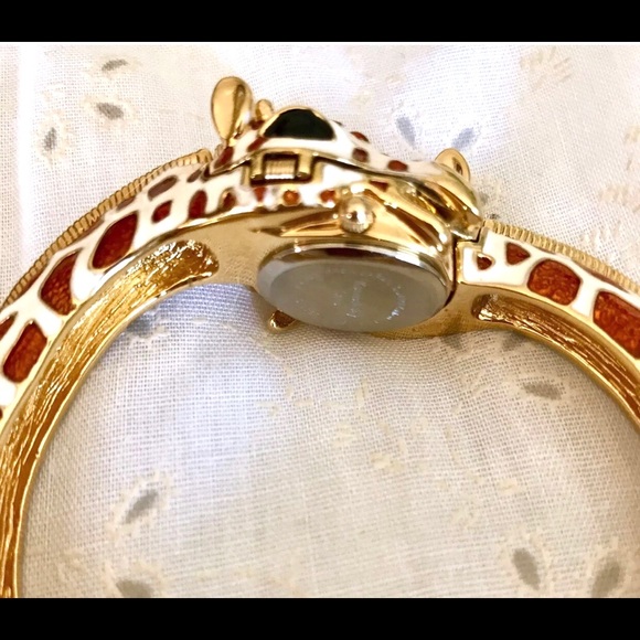 KJL Kenneth Lane Giraffe Bracelet Watch - Picture 4 of 7